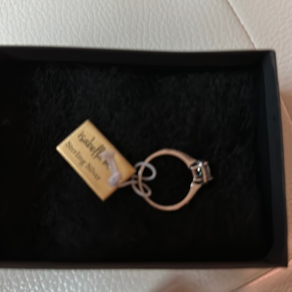 Isabella M sterling silver engagement ring 💍 - Picture 4 of 6